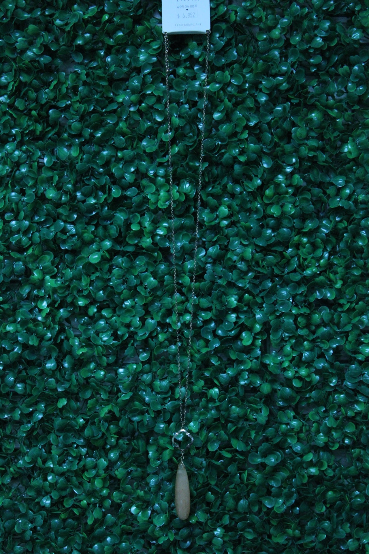 EMERALD ROCK GOLD CHAIN