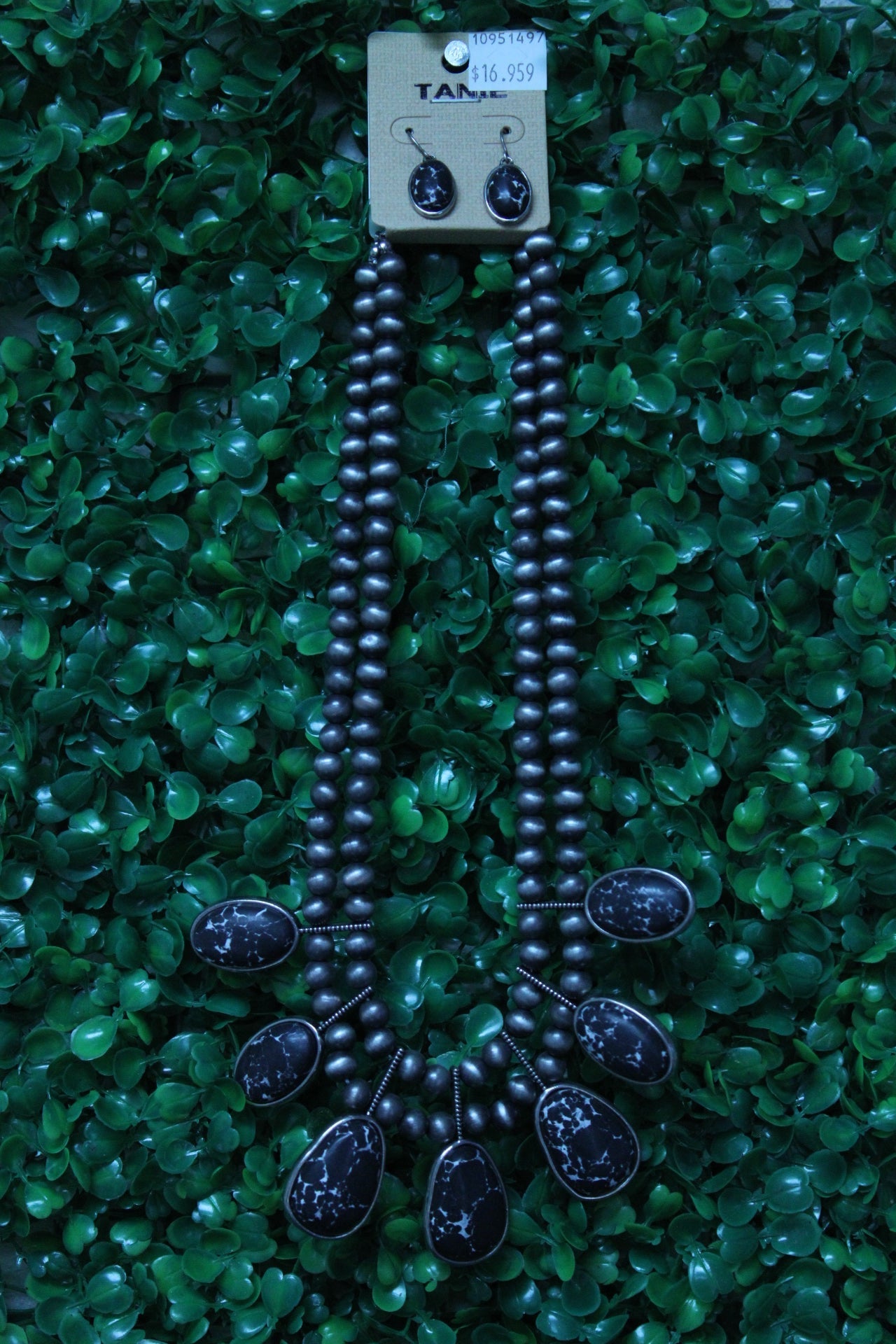 BLACK STONE NAVAJO BEAD NECKLACE