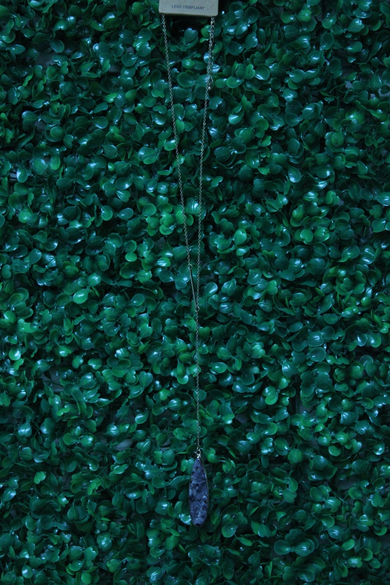 MARBLE ROCK GOLD CHAIN NECKLACE