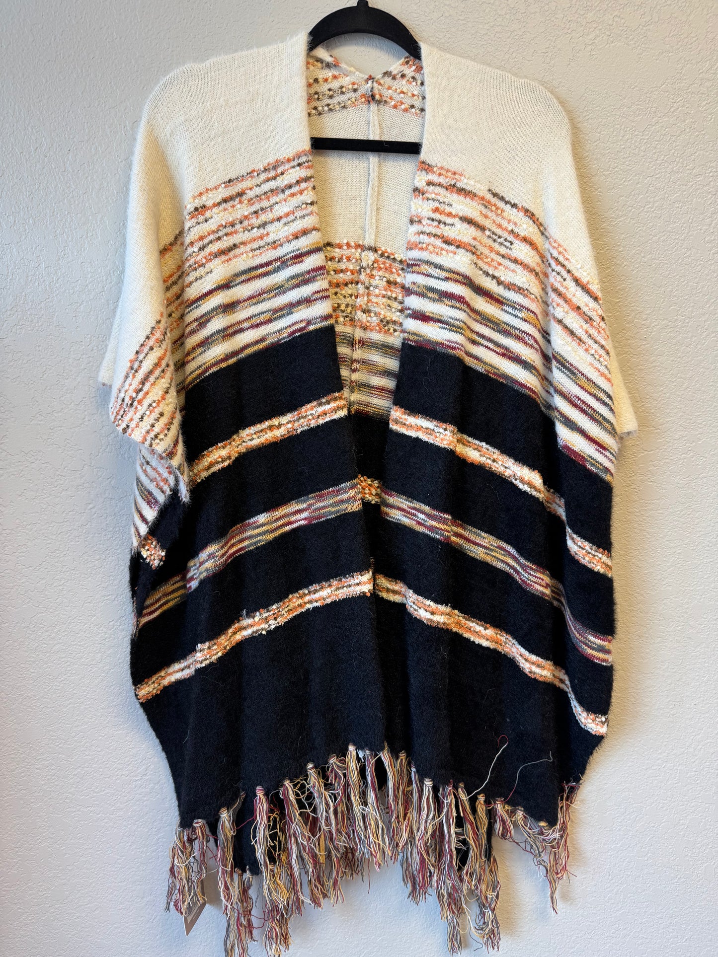 WHITE N' BLACK STRIPED CARDIGAN