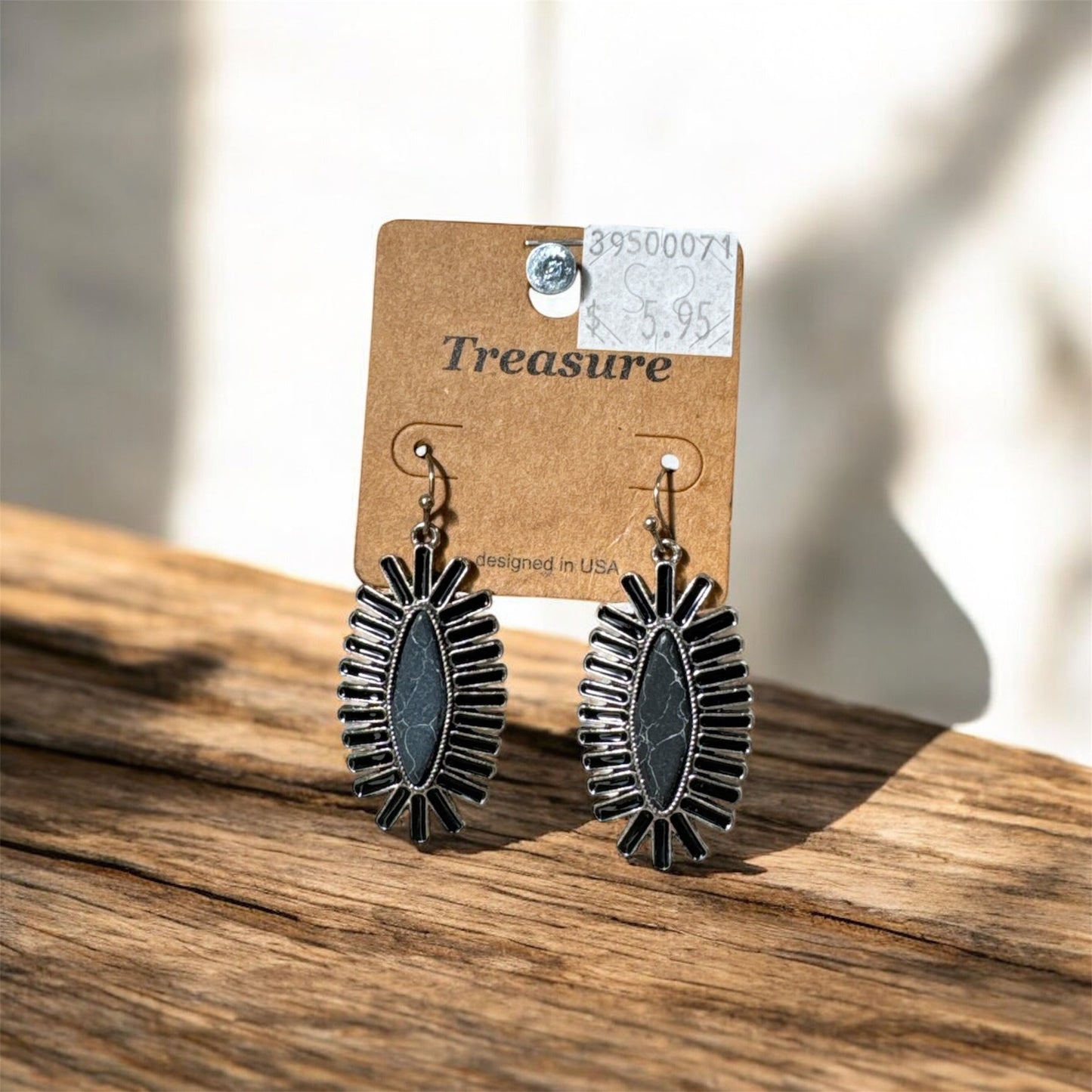 BLACK STONE EARRINGS