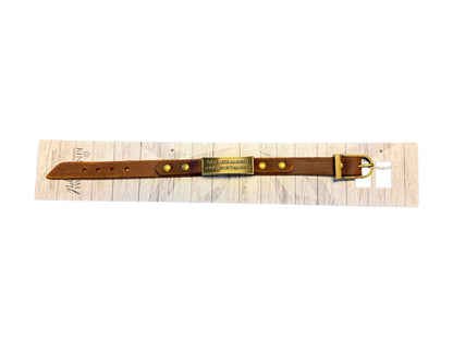 LEATHER BRACELET WITH METAL PLATE WITH SAYING