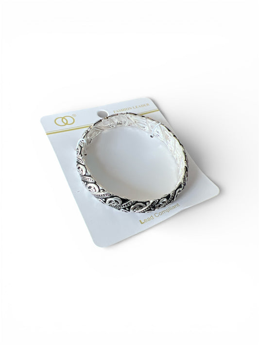 SILVER STRETCH BRACELET