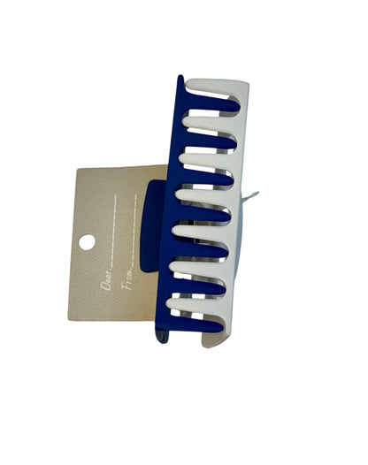 BLUE AND WHITE CLAW CLIP