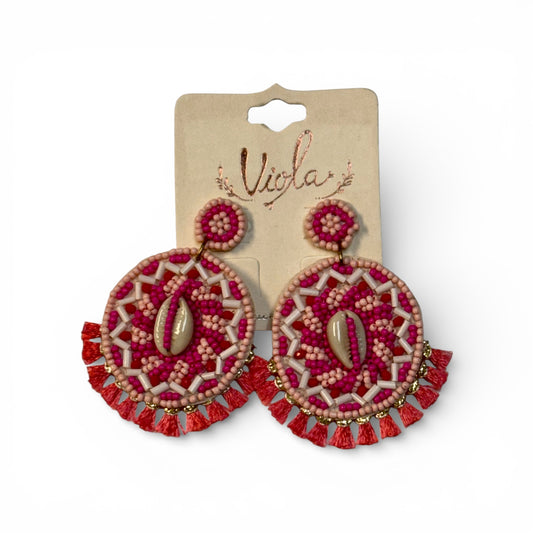 SEED BEAD EARRINGS WITH SHELL AND FRINGE