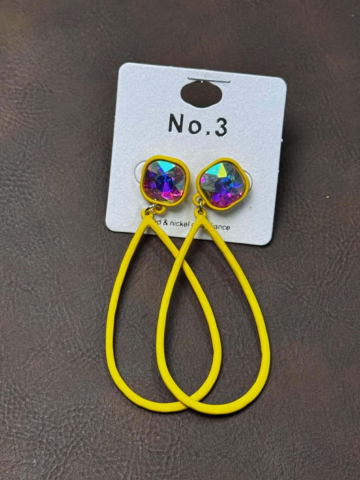 TEAR DROP EARRINGS WITH AND WITHOUT STONES
